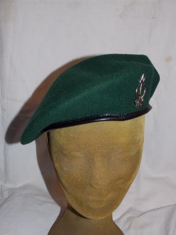 Béret Belge 2 Commando sous off disponible aux enchères