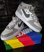 NIKE AIR FORCE ONE (44), Enlèvement, Neuf, Baskets