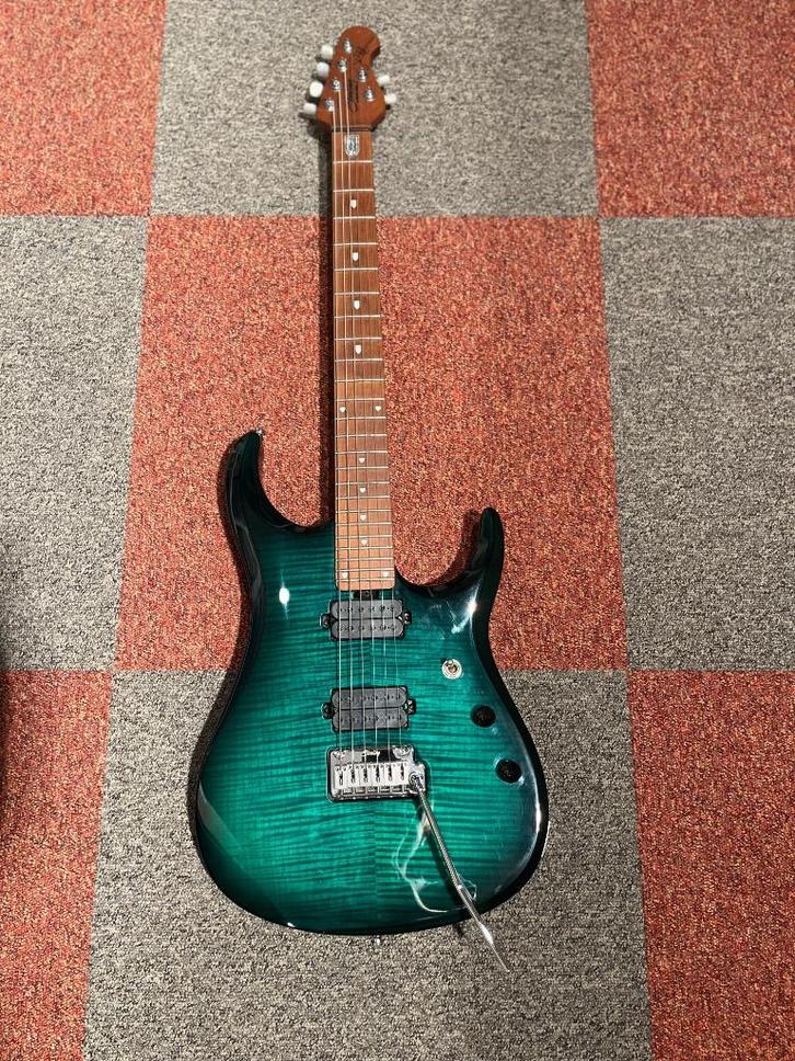 Sterling by Music Man JP150 Teal met gigbag, Muziek en Instrumenten, Snaarinstrumenten | Gitaren | Bas, Zo goed als nieuw, Elektrisch