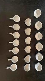 Complete Set van 18 Witte Saus-/Tapas-/dipschaaltjes, Ophalen, Zo goed als nieuw, Keramiek