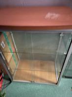 Vitrine tres solides avec fermeture et clefs, Maison & Meubles, Enlèvement, Comme neuf