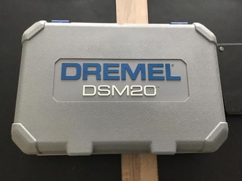 Dremel DSM 20 invalzaag weinig gebruikt en in perfecte staat, Doe-het-zelf en Bouw, Gereedschap | Slijpmachines, Zo goed als nieuw