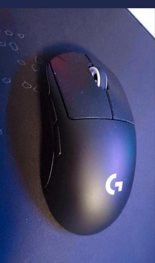 Logitech G pro superlight met muismat, Computers en Software, Muizen, Zo goed als nieuw, Muis, Rechtshandig, Draadloos, Gaming muis