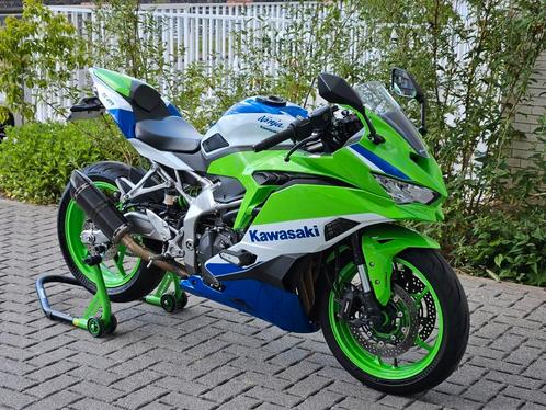 Kawasaki ZX-4RR 40th anniversary akrapovic racing line ZX4, Motoren, Motoren | Kawasaki, Particulier, Sport, meer dan 35 kW, 4 cilinders