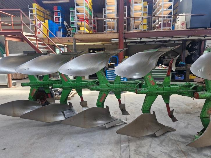 Non-stop ploeg met 5 lichamen, Zakelijke goederen, Landbouw | Werktuigen, Ophalen of Verzenden