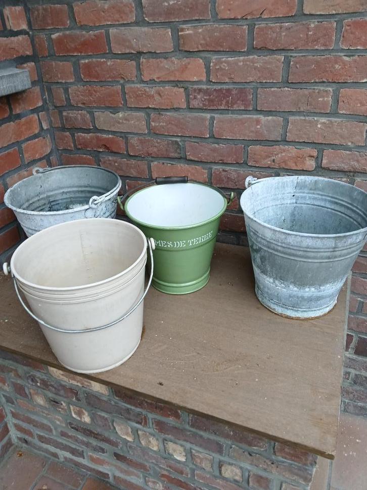 Lot 4 emmers, Huis en Inrichting, Emmers, Gebruikt, IJzer, Met handgreep, Ophalen of Verzenden