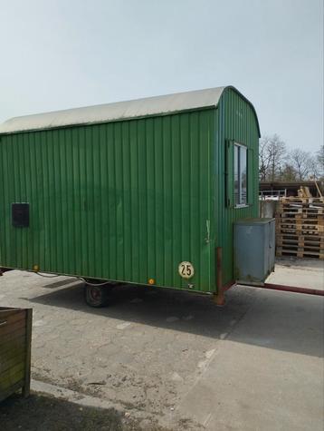 chantier de construction, cabane, chantier naval avec attela, Enlèvement