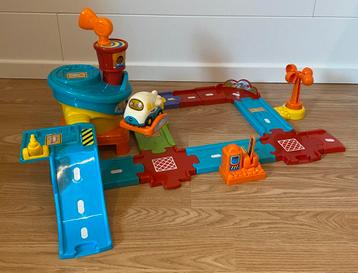 Toet Toet Auto’s vliegveld beschikbaar voor biedingen