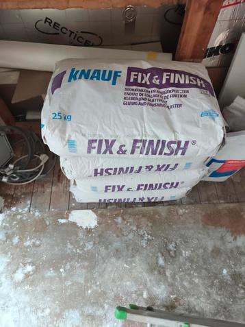 4 zakken met Knauf fix-afwerking beschikbaar voor biedingen