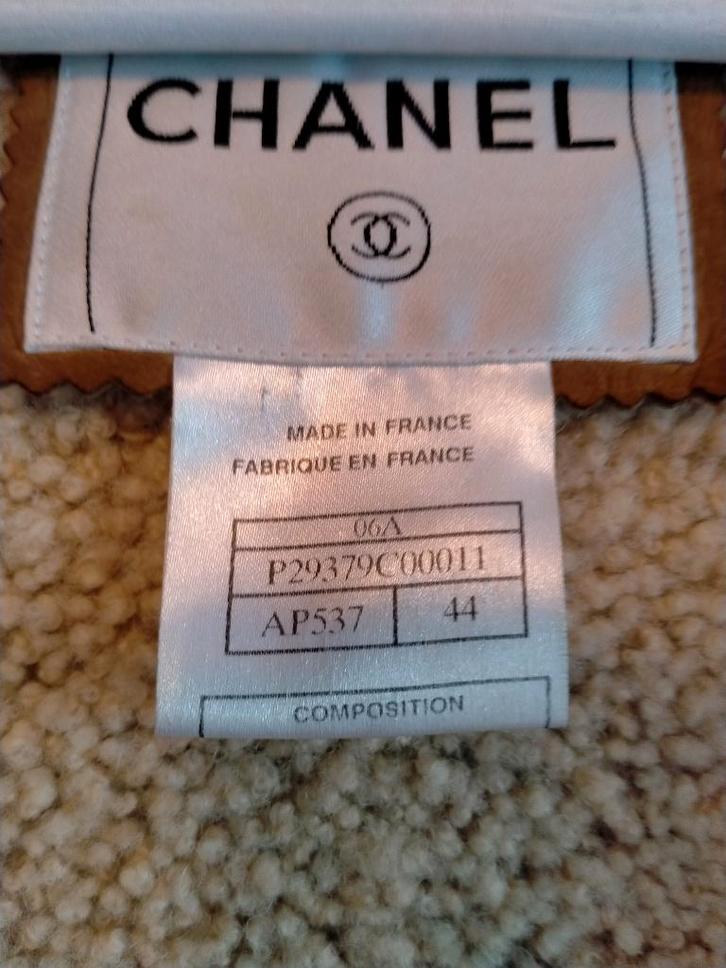 Authentieke CHANEL shearling jas – Fall/Winter 2006 (06A), Kleding | Dames, Jassen | Winter, Gedragen, Maat 42/44 (L), Overige kleuren