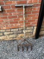Stevig plantijzer - gatenmaker moestuin, Ophalen, Zo goed als nieuw