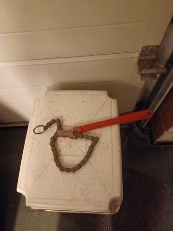 Buizen sleutel met ketting type Rothenberger pr 5euro beschikbaar voor biedingen