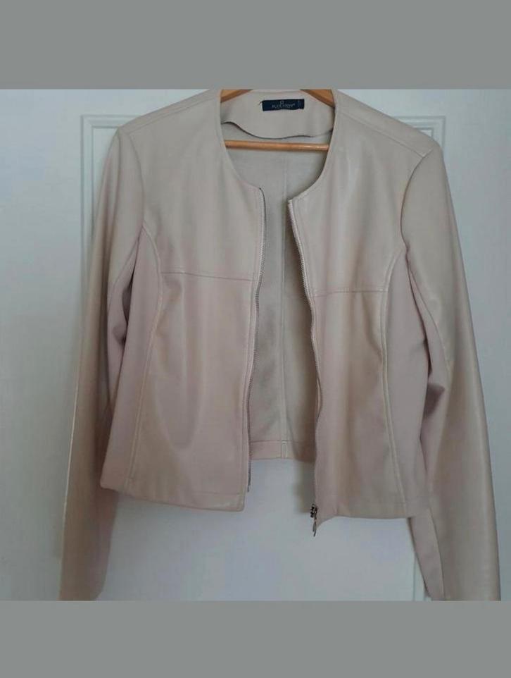 Lederlook vest dames NIEUW!!, Kleding | Dames, Jasjes, Kostuums en Pakken, Nieuw, Jasje, Maat 42/44 (L), Verzenden