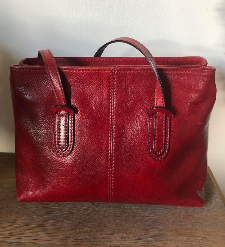 Italiaanse Rode Lederen Tas - GRATIS VERZENDING, Handtassen en Accessoires, Tassen | Damestassen, Zo goed als nieuw, Handtas, Ophalen of Verzenden