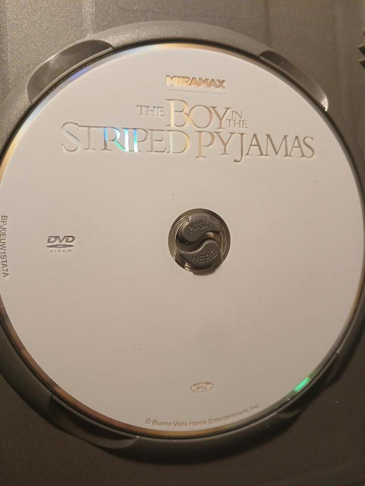 Le garçon au pyjama rayé - John Boyne, CD & DVD, DVD | Drame, Comme neuf, Drame, Coffret, À partir de 12 ans, Enlèvement ou Envoi