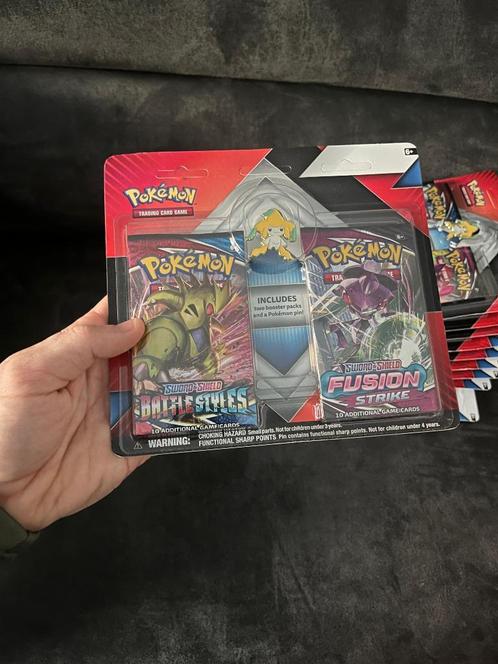 Jirachi Collector's Pin 2-Pack Blister - Pokemon TCG, Hobby en Vrije tijd, Verzamelkaartspellen | Pokémon, Nieuw, Booster, Verzenden