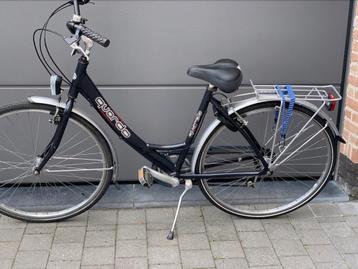 Damesfiets zo goed als nieuw