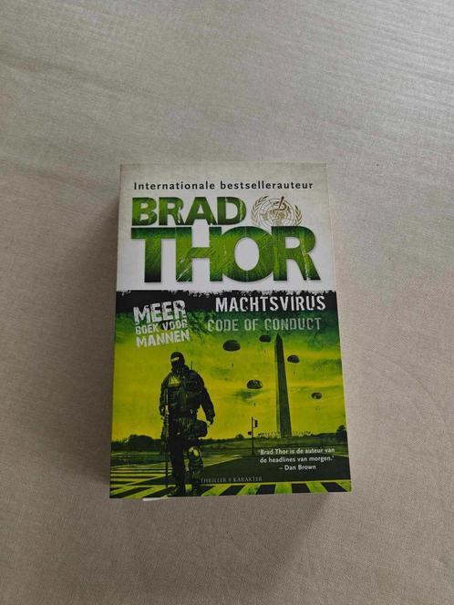 Machtsvirus - Brad Thor., Boeken, Thrillers, Zo goed als nieuw, Nederland, Ophalen