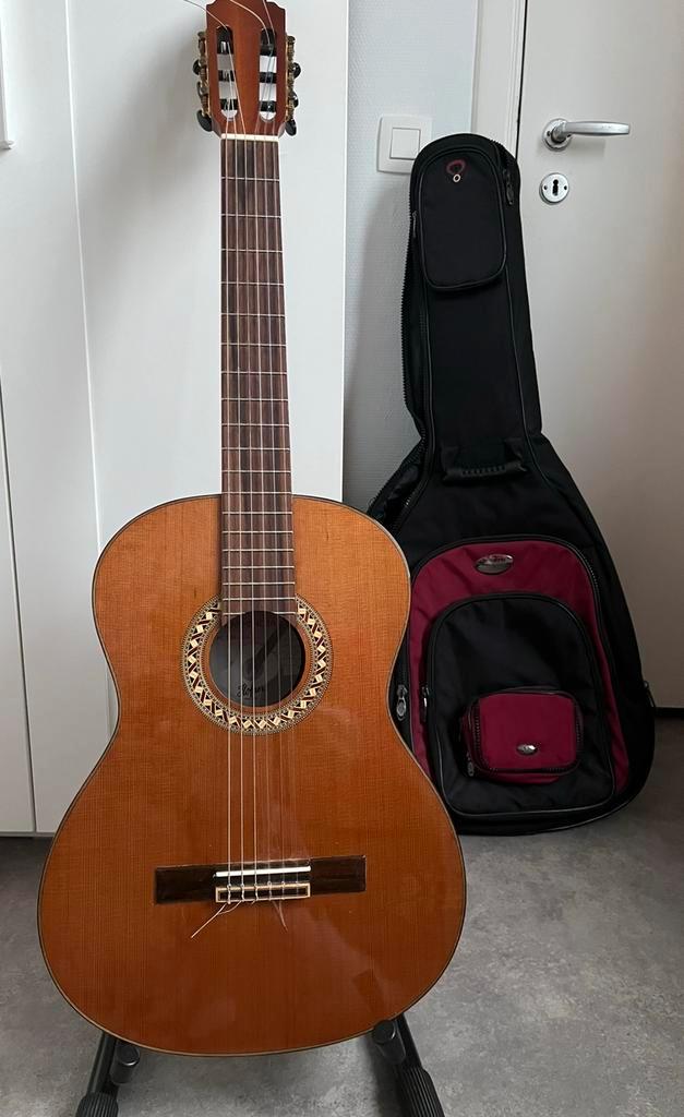 Guitare classique Hofner Carmencita + housse et accessoires, Musique & Instruments, Instruments à corde | Guitares | Acoustiques
