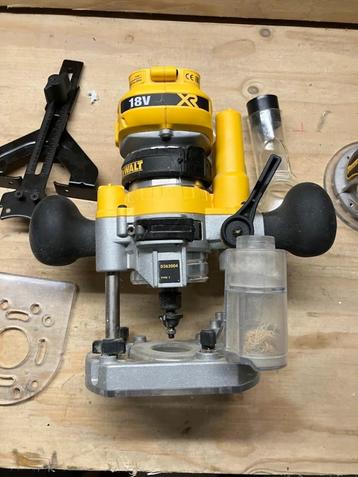 Bovenfrees - Dewalt (d262004) beschikbaar voor biedingen