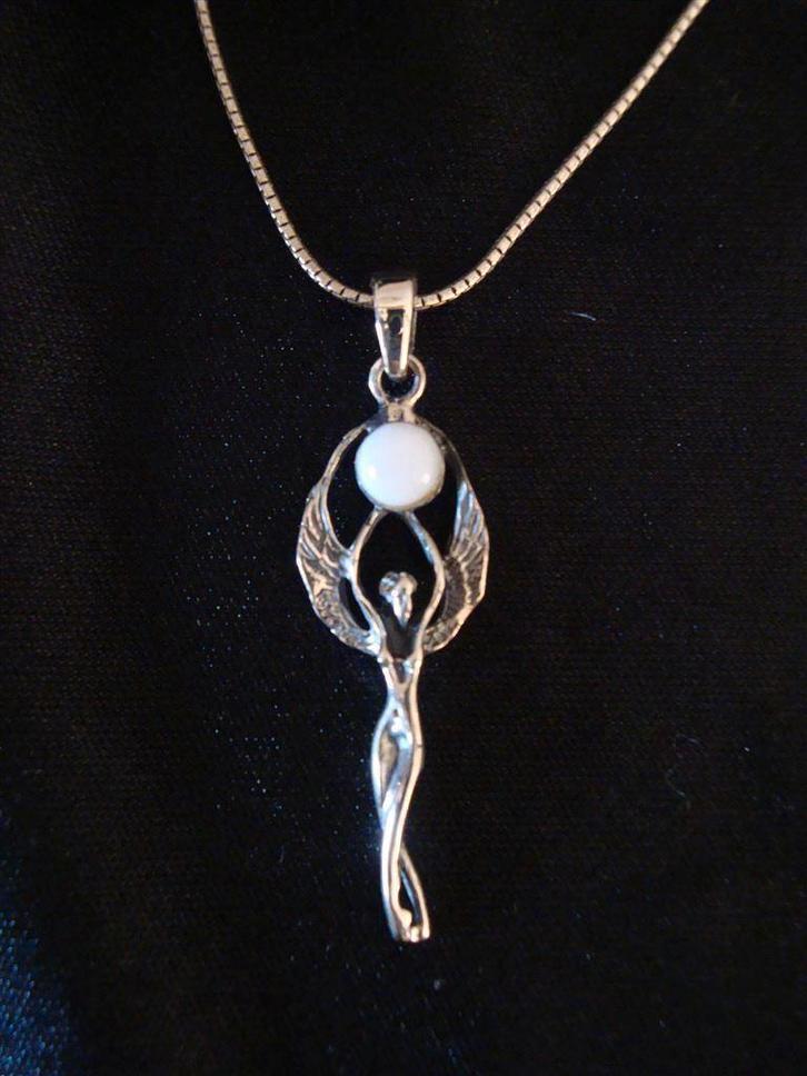 Maangodin hanger van fijn bewerkt zilver, Bijoux, Sacs & Beauté, Pendentifs, Neuf, Argent, Argent, Enlèvement ou Envoi