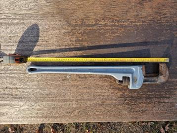 Heavy Duty Pijptang 24″ beschikbaar voor biedingen