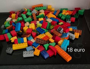 Lot lego/duplo Prijs op de foto of alles voor 60 euro beschikbaar voor biedingen