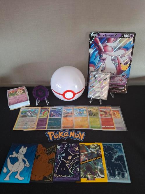 Pokéball met jumbo & mooie shiny kaart, Hobby en Vrije tijd, Verzamelkaartspellen | Pokémon, Zo goed als nieuw, Ophalen of Verzenden