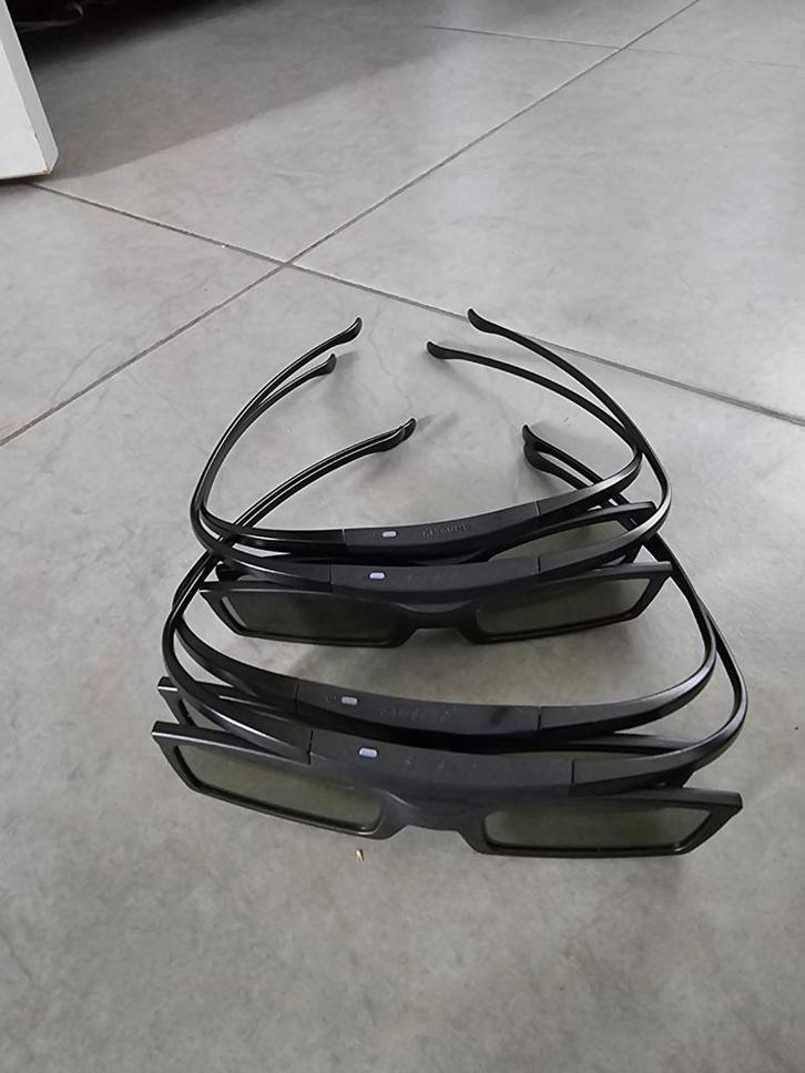 4 paires de lunettes 3D Samsung ssg-5100gb, Audio, Tv en Foto, Televisie-accessoires, Zo goed als nieuw, Ophalen of Verzenden