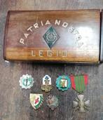 Coffret et insignes militaire legion WW2, Envoi