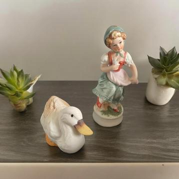 Twee standbeelden beschikbaar voor biedingen