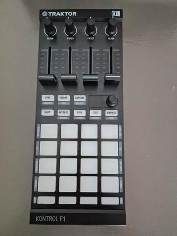 Traktor Kontrol F1 DJ Remix Deck Controller

 beschikbaar voor biedingen