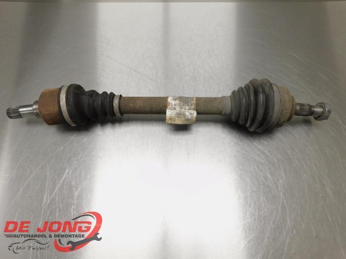 Aandrijfas links-voor van een Peugeot 308, Auto-onderdelen, Remmen en Aandrijving, Peugeot, Gebruikt, 3 maanden garantie, Ophalen of Verzenden