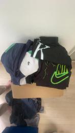 Vol doos kleren n merken ook nike lacost enz, Ophalen, Gedragen