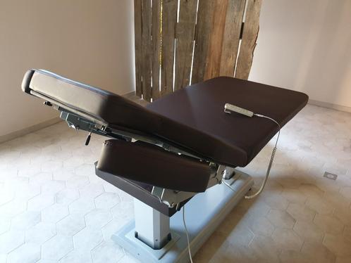 Elektrische massage- of behandeltafel incl gratis taboeret, Sports & Fitness, Produits de massage, Comme neuf, Table de massage