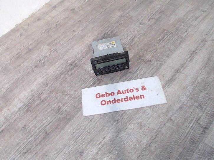 RADIO Volkswagen Golf VI (5K1) (01-2008/11-2013), Auto-onderdelen, Overige Auto-onderdelen, Volkswagen, Gebruikt