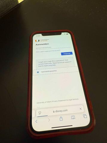 Apple iPhone 12 met 256GB RED met hoesje en schade achteraan beschikbaar voor biedingen