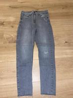 Jeans Bershka gris, Vêtements | Femmes, Jeans, Gris, Enlèvement ou Envoi, W30 - W32 (confection 38/40), Comme neuf