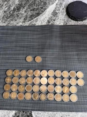 Verzameling (45stuks)  2 euromunten  beschikbaar voor biedingen