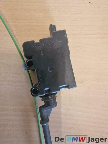 Motor tankklepvergrendeling BMW 3-serie E90 E91 67116930764 beschikbaar voor biedingen