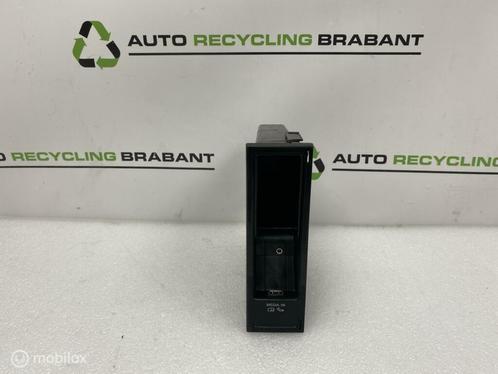 AUX USB aansluiting Volkswagen Scirocco 1Q0035348B, Auto-onderdelen, Elektronica en Kabels, Volkswagen, Gebruikt, Ophalen of Verzenden