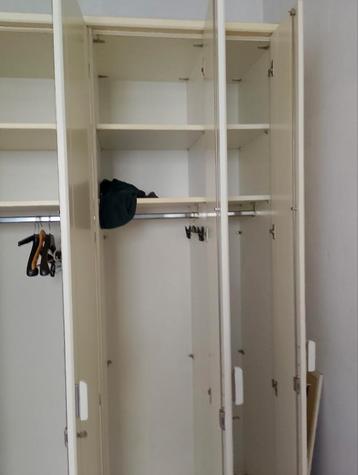 Slaap kamer kast  beschikbaar voor biedingen