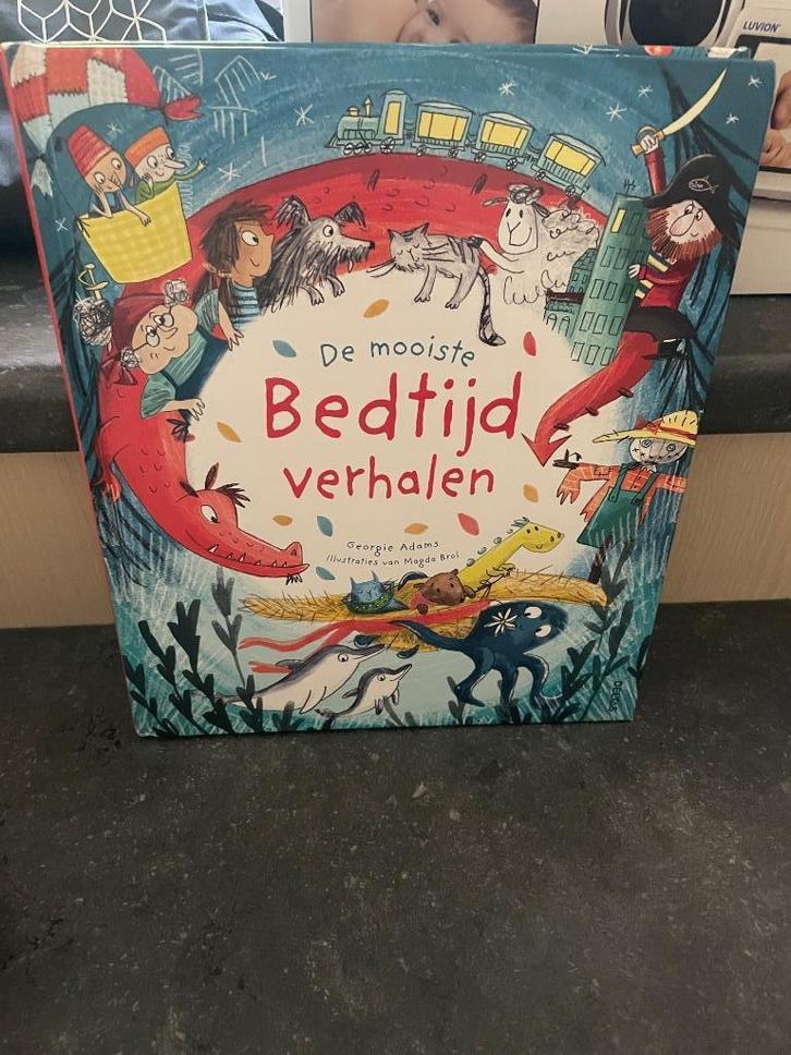 De mooiste bedtijdverhalen – Georgie Adams & Magda Brol, Boeken, Kinderboeken | Kleuters, Zo goed als nieuw, Fictie algemeen, 4 jaar