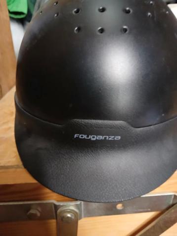 Paardenhelm (tok) beschikbaar voor biedingen