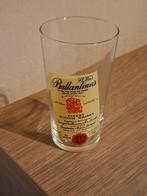 Vintage glas van Ballantine's Finest Scotch Whisky., Ophalen of Verzenden, Zo goed als nieuw, Borrel- of Shotglas