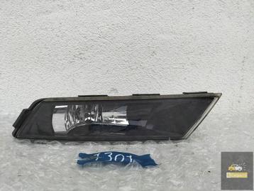 SKODA SUPERB III RECHTS HALOGEEN beschikbaar voor biedingen
