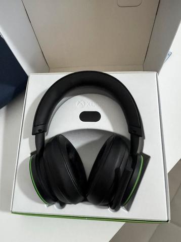 Xbox draadloze headset beschikbaar voor biedingen