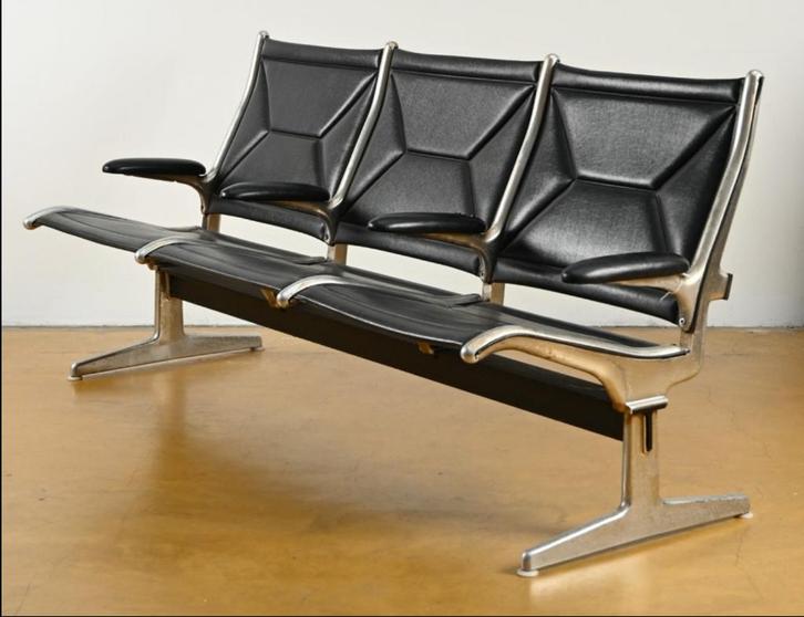 Banc Eames Tandem Sling Seating (3 places), Antiquités & Art, Antiquités | Meubles | Chaises & Canapés, Enlèvement