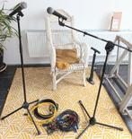 2 microfoons en microfoon statief met set kabels, zang en po, Gebruikt, Zangmicrofoon, Ophalen