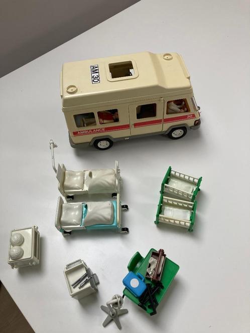 Playmobil oude ambulance + ziekenhuis spullen, Enfants & Bébés, Jouets | Playmobil, Enlèvement ou Envoi